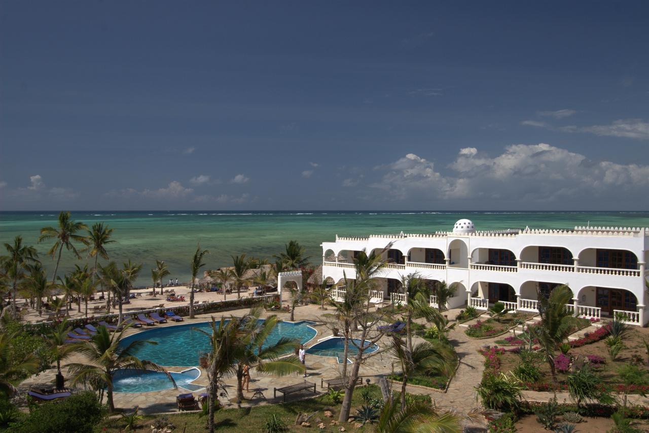 Jumbo Watamu Hotel Exterior photo