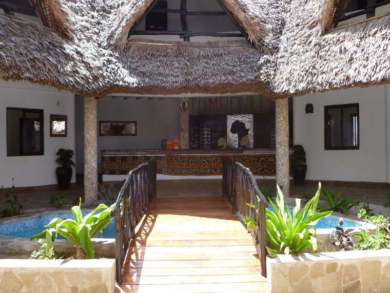 Jumbo Watamu Hotel Exterior photo