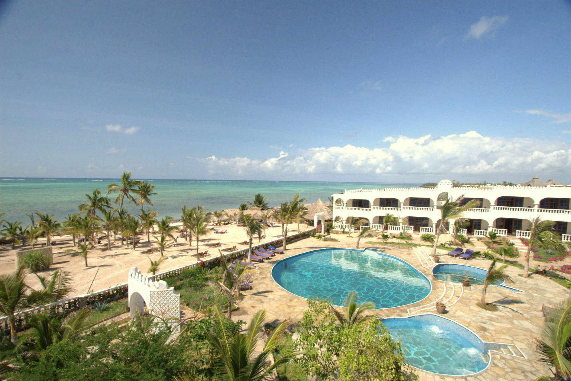 Jumbo Watamu Hotel Exterior photo