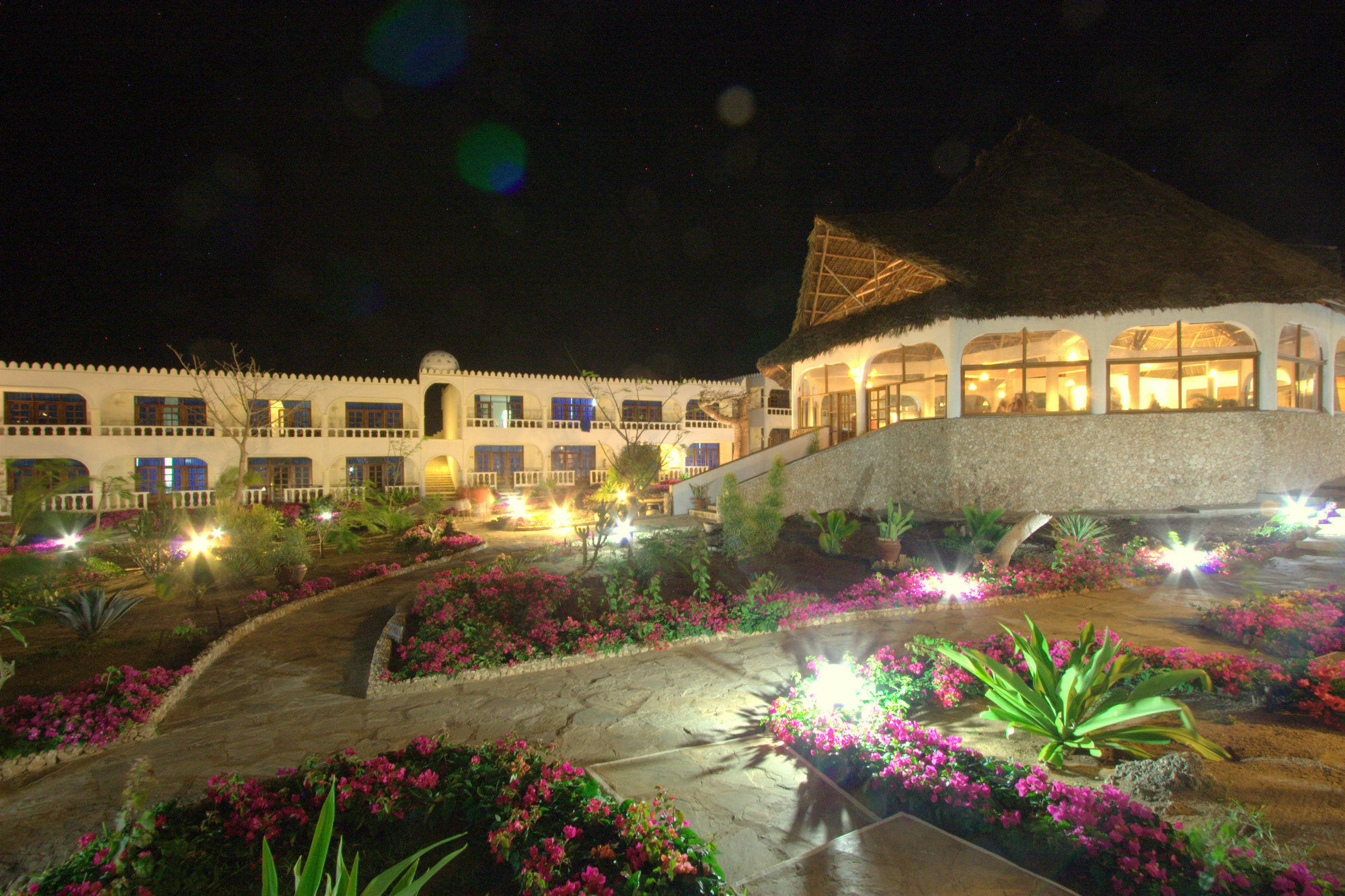 Jumbo Watamu Hotel Exterior photo