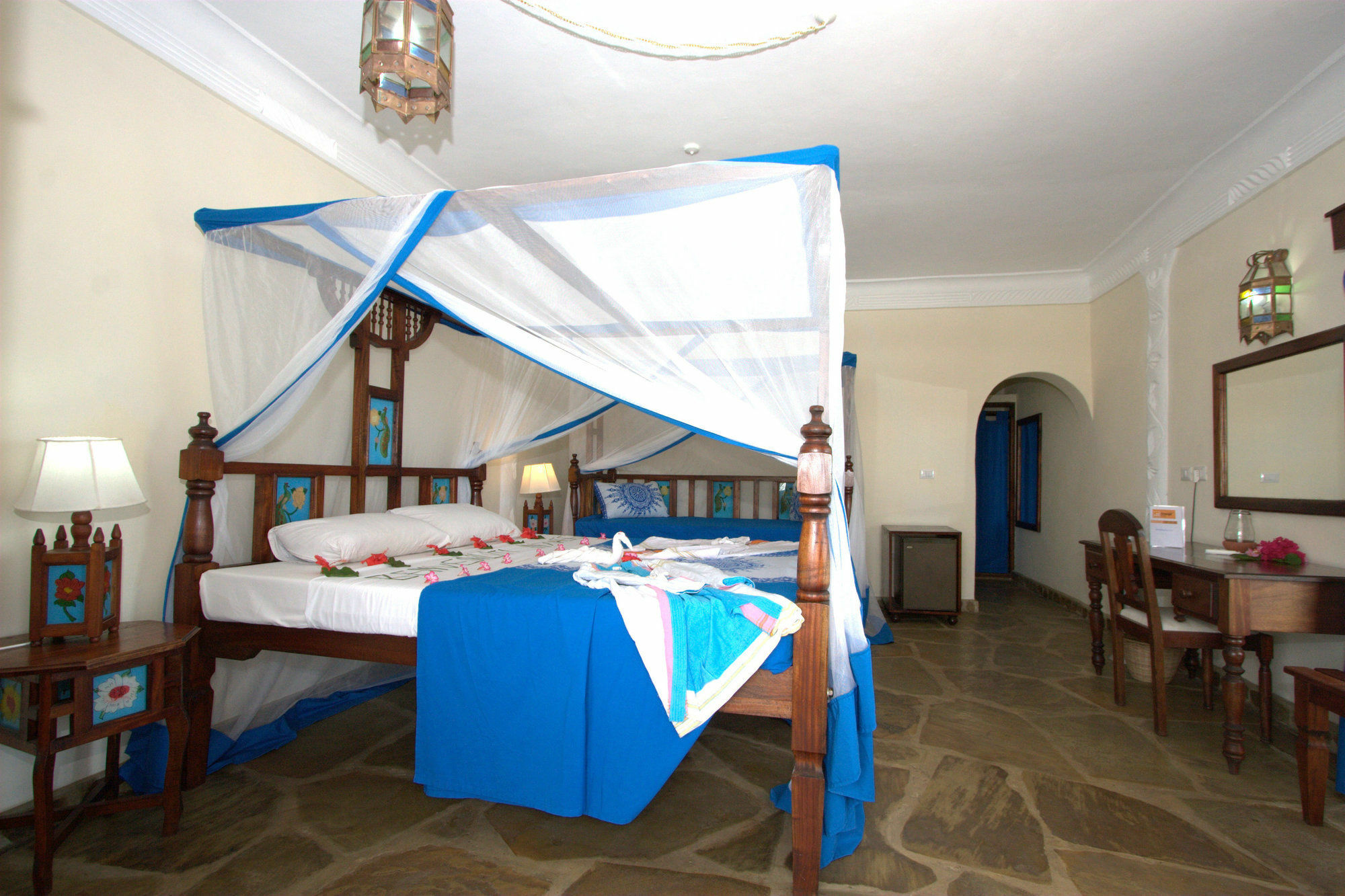 Jumbo Watamu Hotel Exterior photo