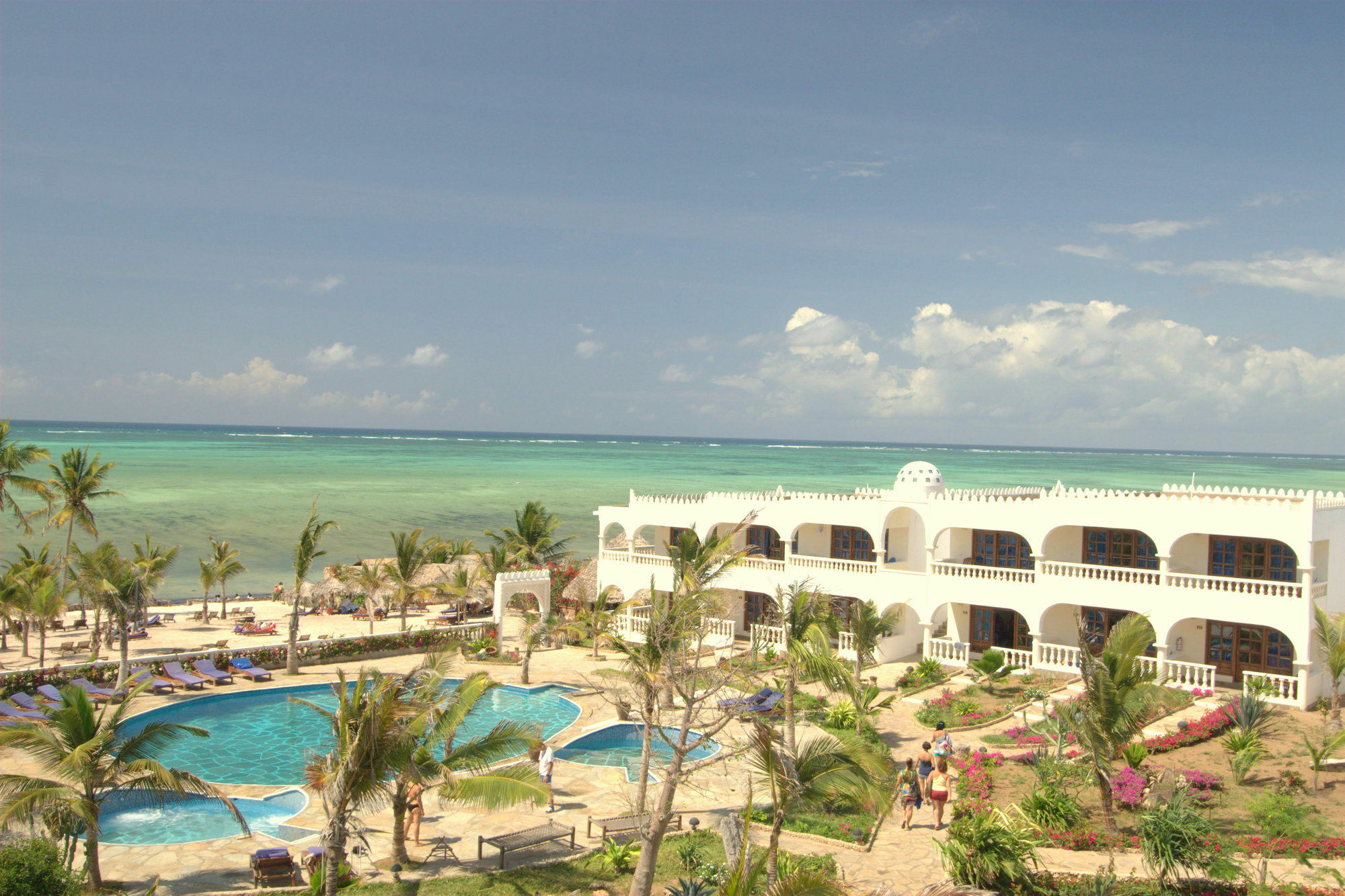 Jumbo Watamu Hotel Exterior photo